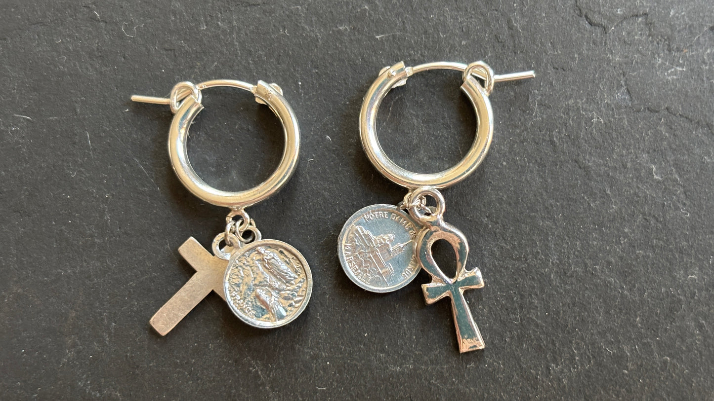 Mini créoles argent et médailles - blissparis