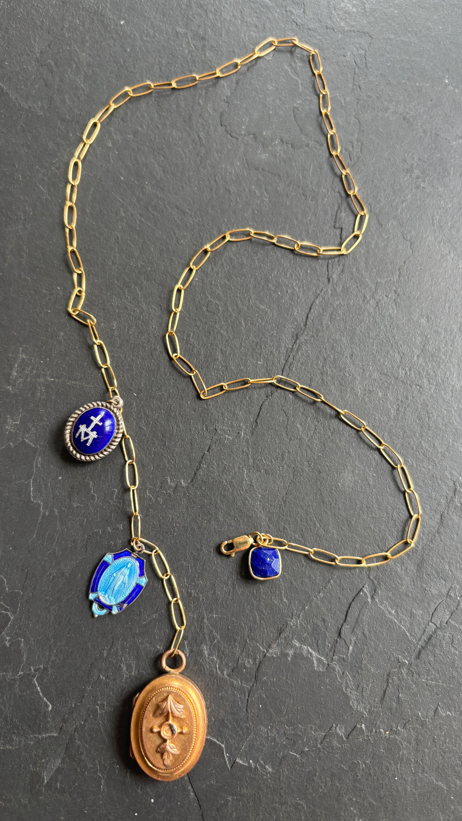 Collier lasso, Médailles Miraculeuses et médaillon à secret - blissparis