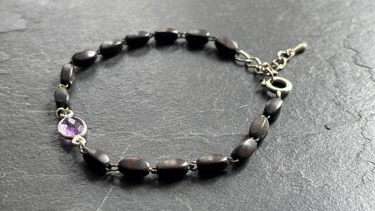 Bracelet chapelet upcyclé bois noirci et améthyste