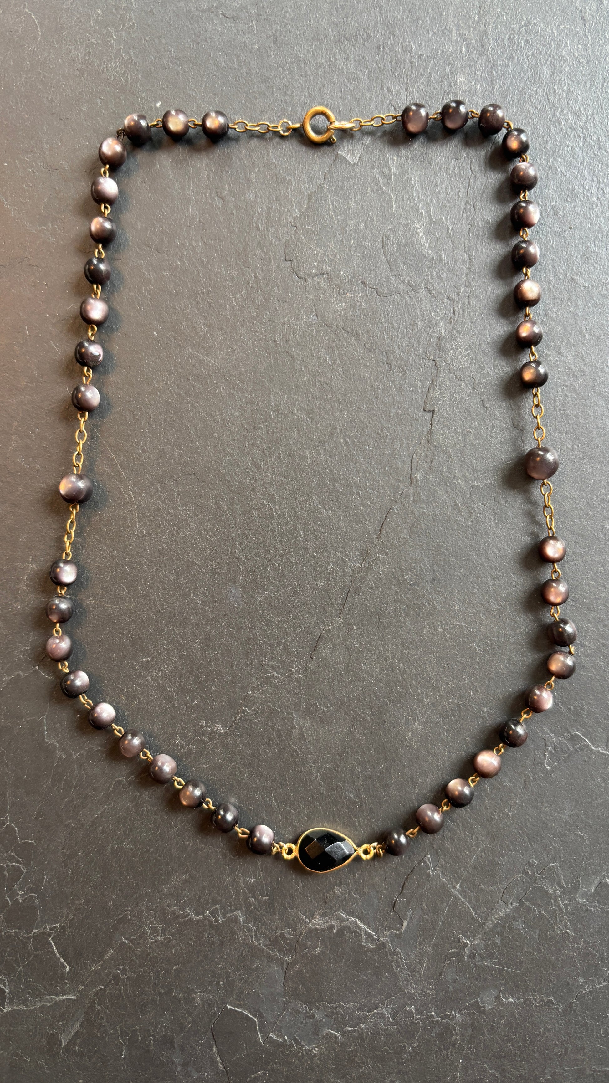 Collier chapelet en oeil de chat et onyx - blissparis