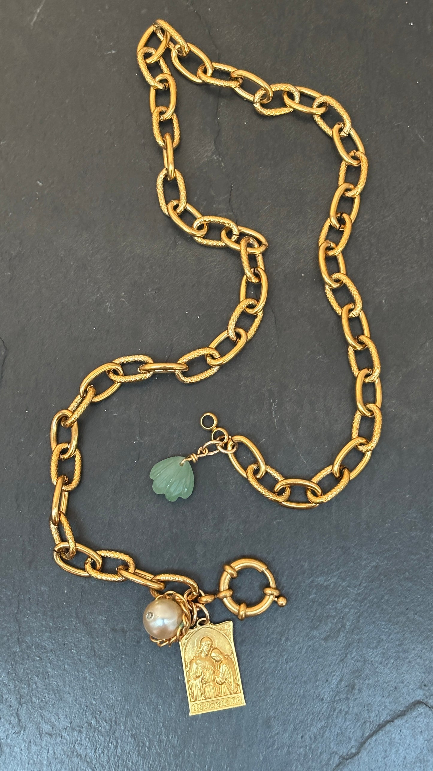 Chaîne vintage, Médaille de St Jean Baptisme, Amazonite