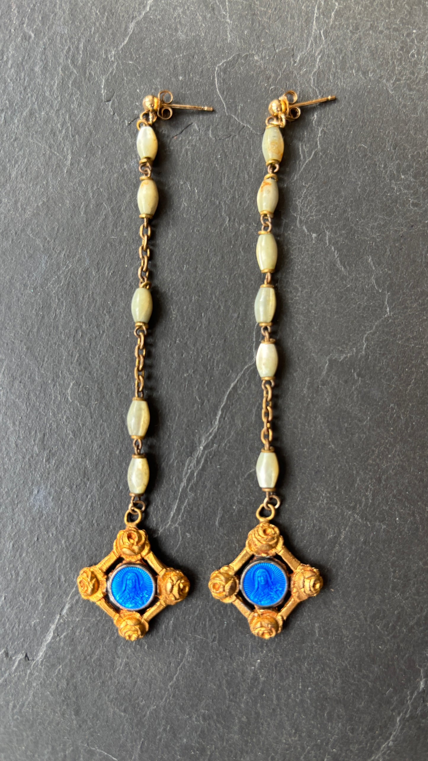 Pendants chapelet de nacre et Sté Thérèse - blissparis