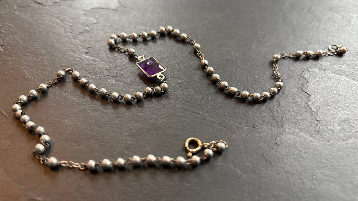 Collier chapelet en perles d’acier et amethyste - blissparis