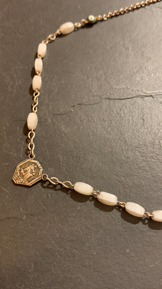 Collier chapelet blanc - blissparis