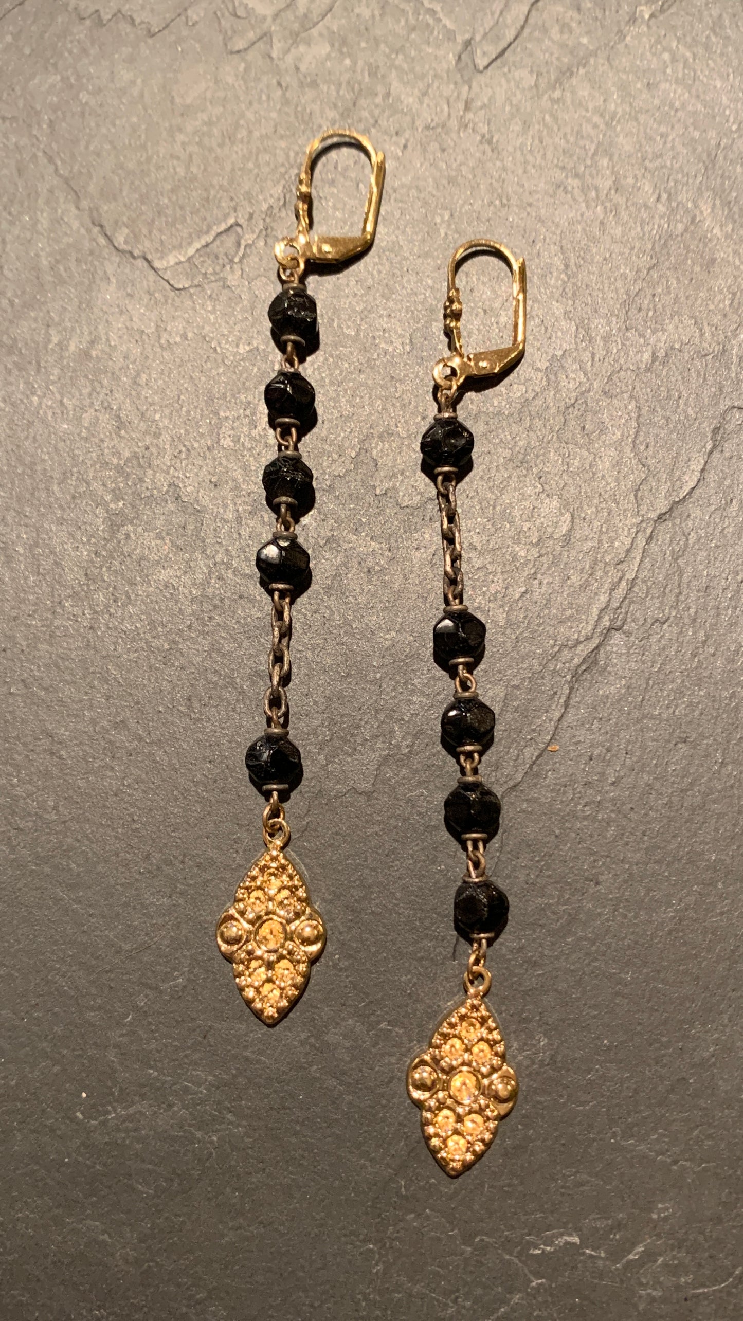 Pendants chapelet noir - blissparis