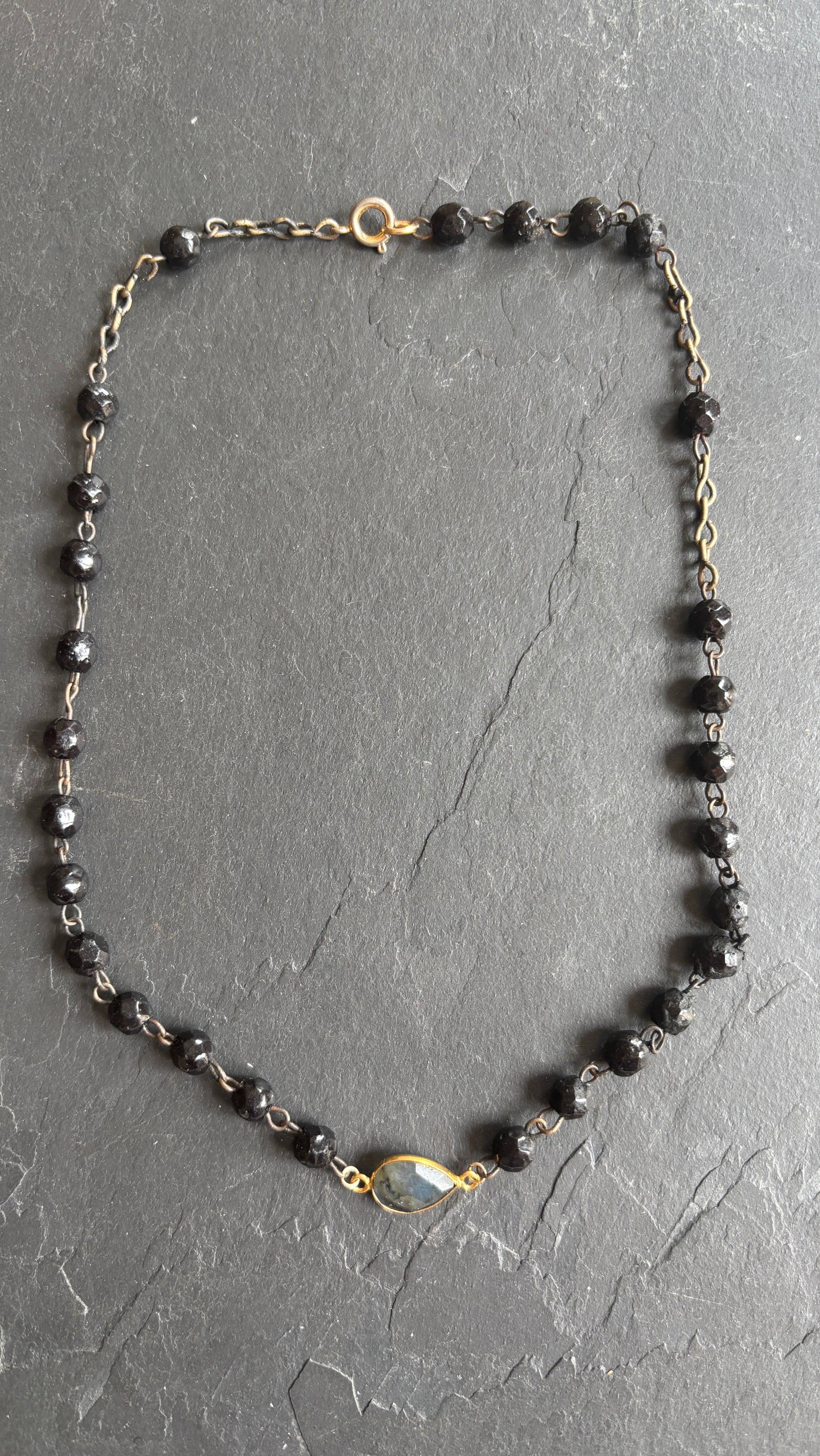 Collier chapelet onyx et labradorite - blissparis