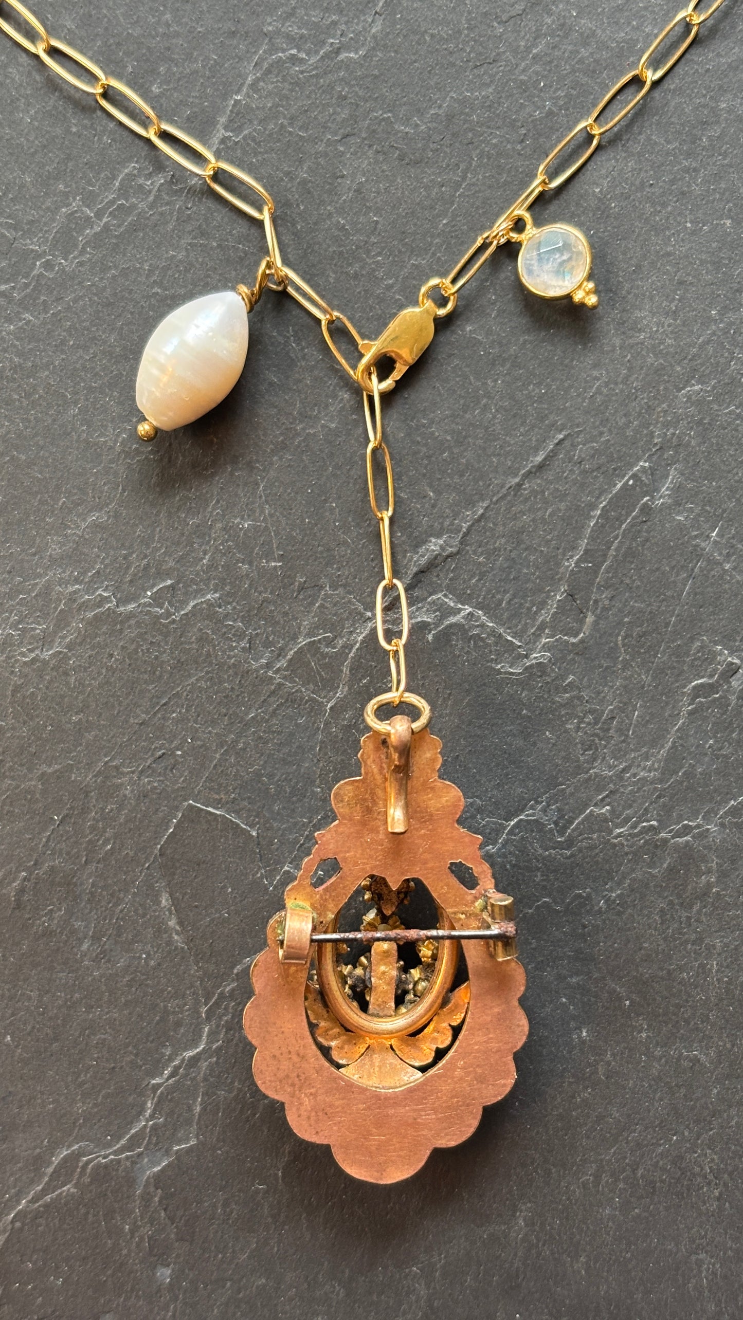 Collier lasso médaillon Napoléon III, perle et pierre de lune - blissparis