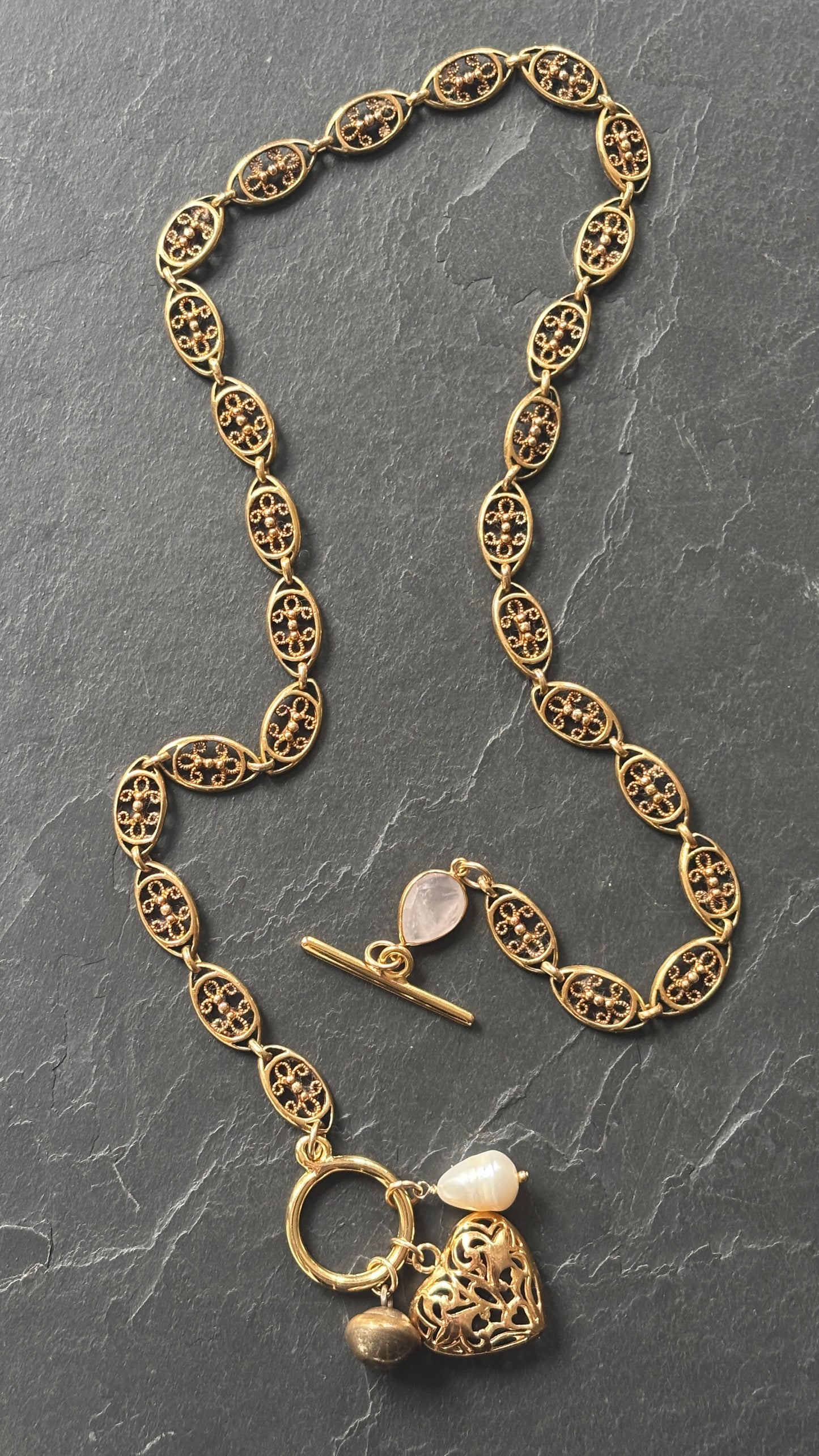 Collier maille filigrane, perlée et quartz