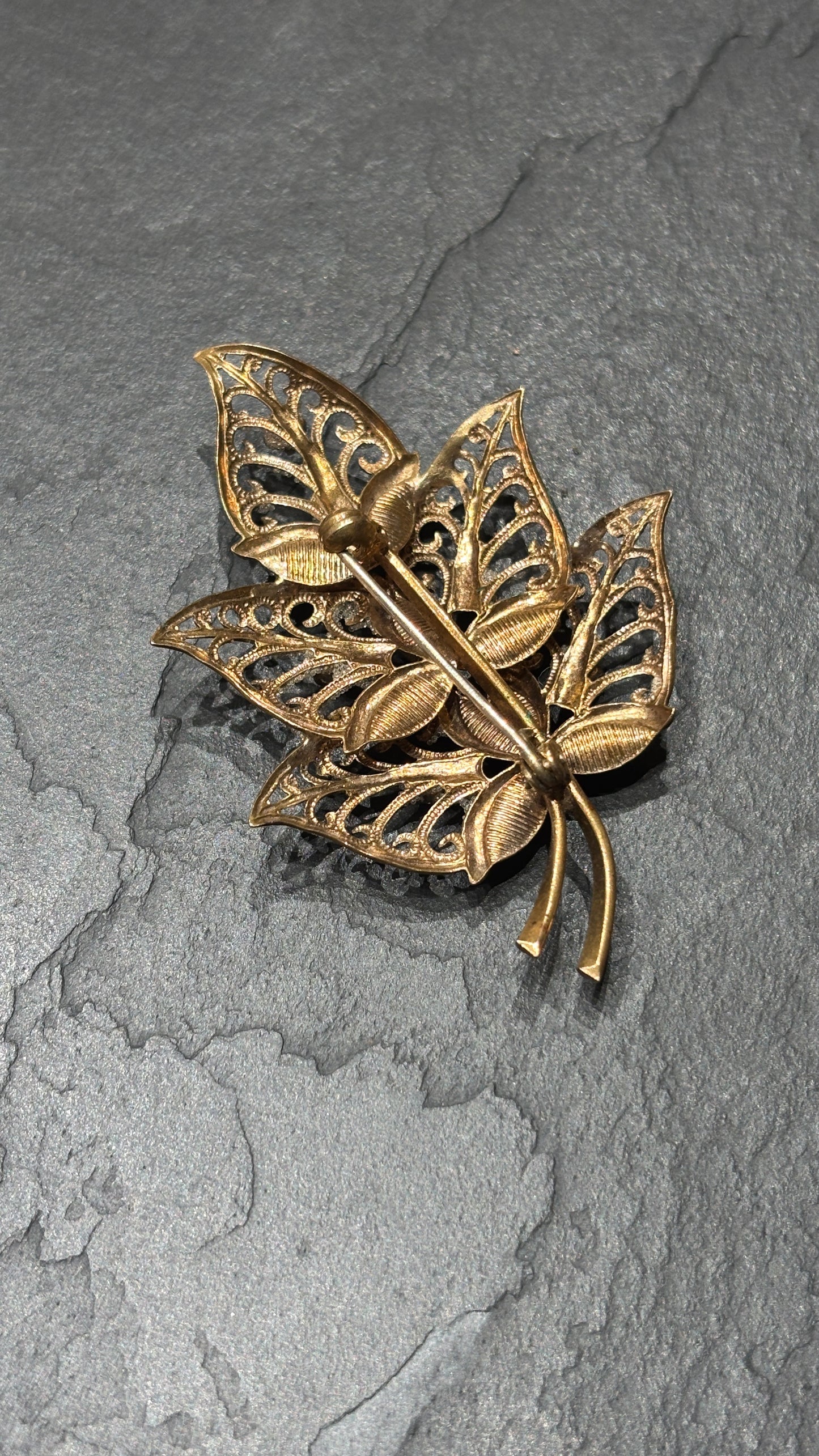 Broche ancienne motif floral