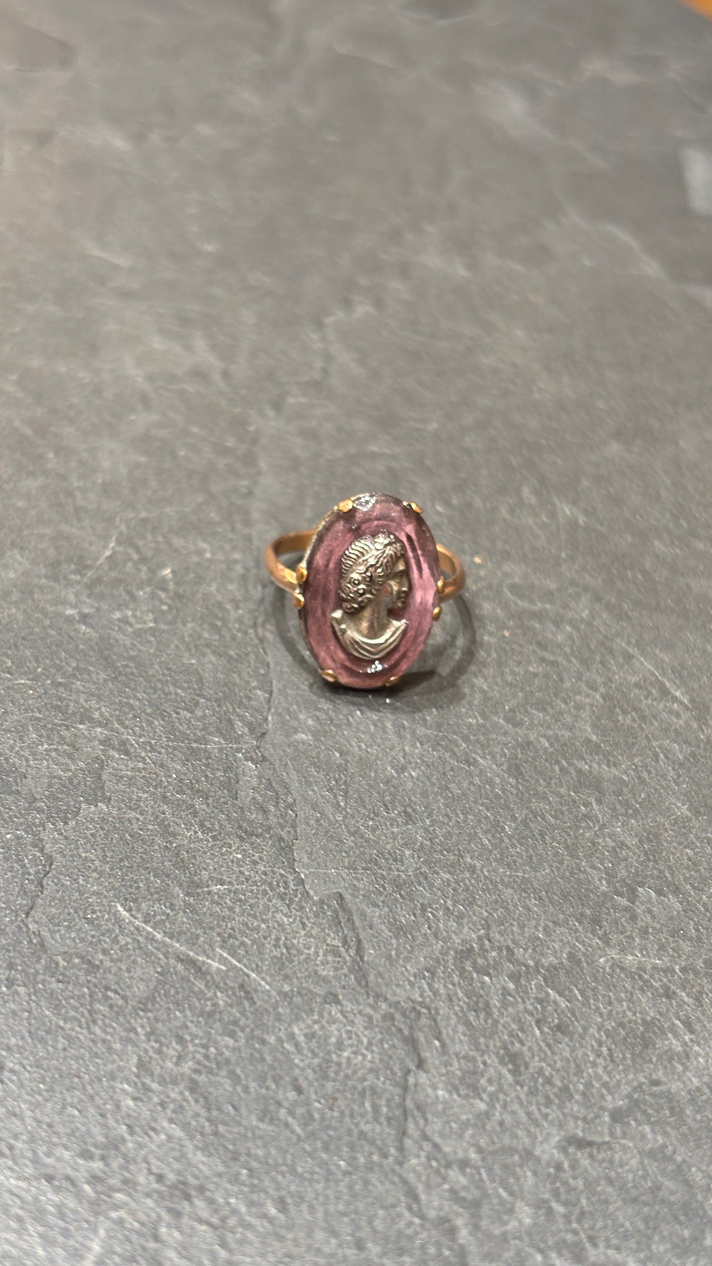Bague Camée de verre ancienne