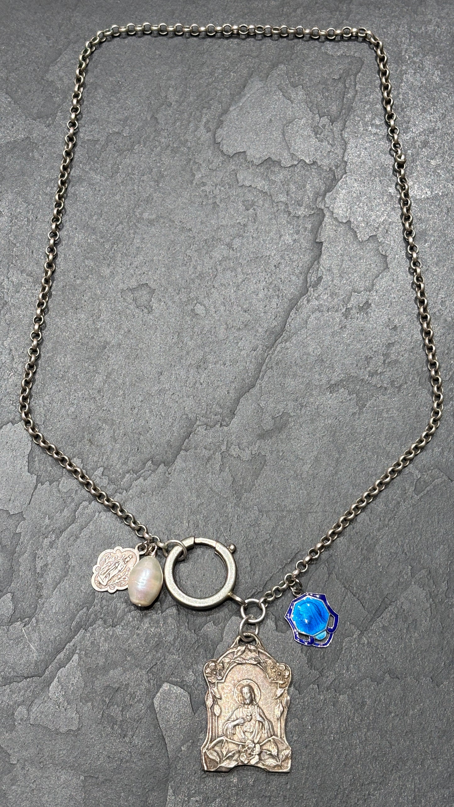 Collier en argent, médaille de Montmartre
