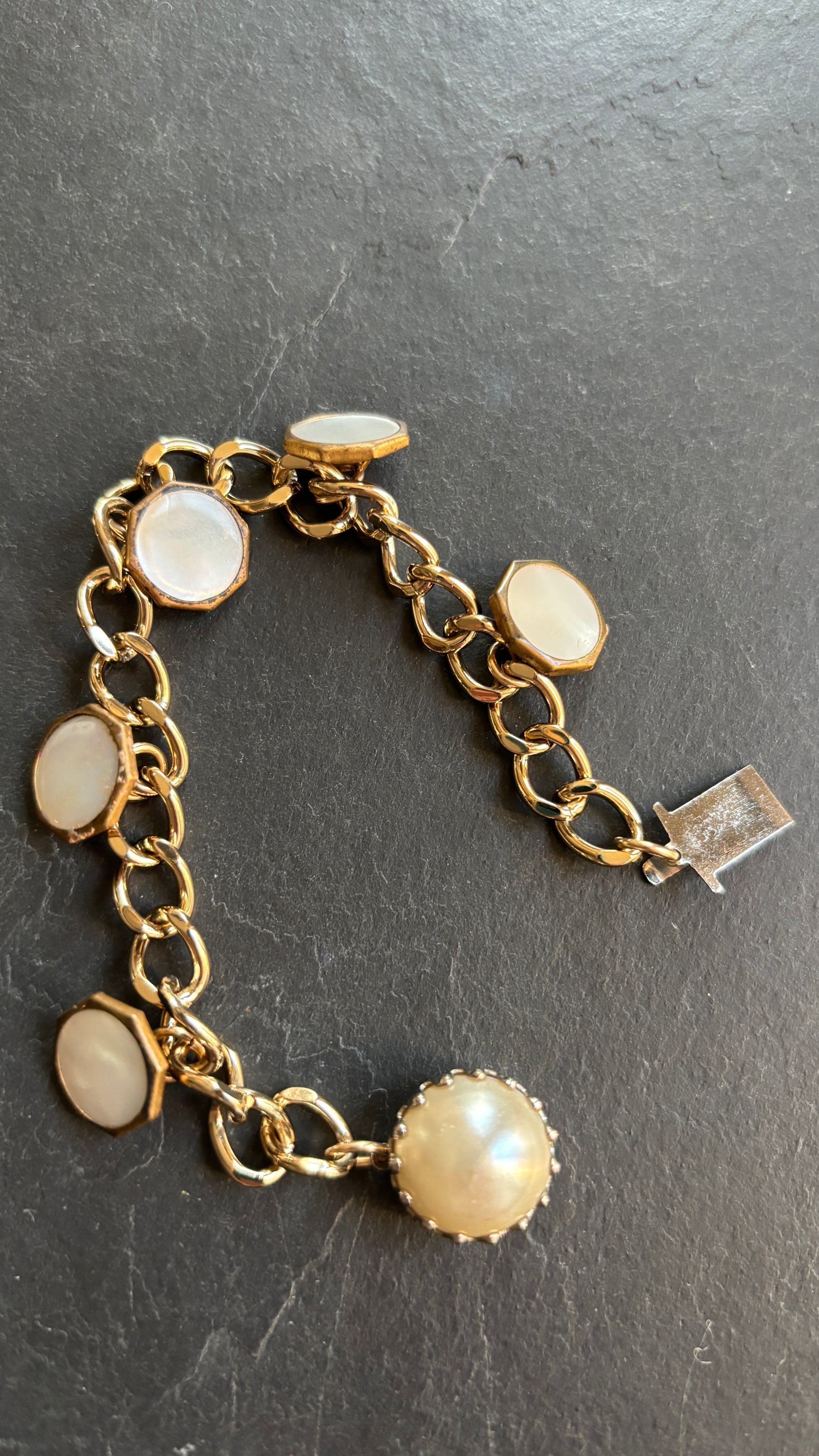 Bracelet à médaillons de nacre - blissparis