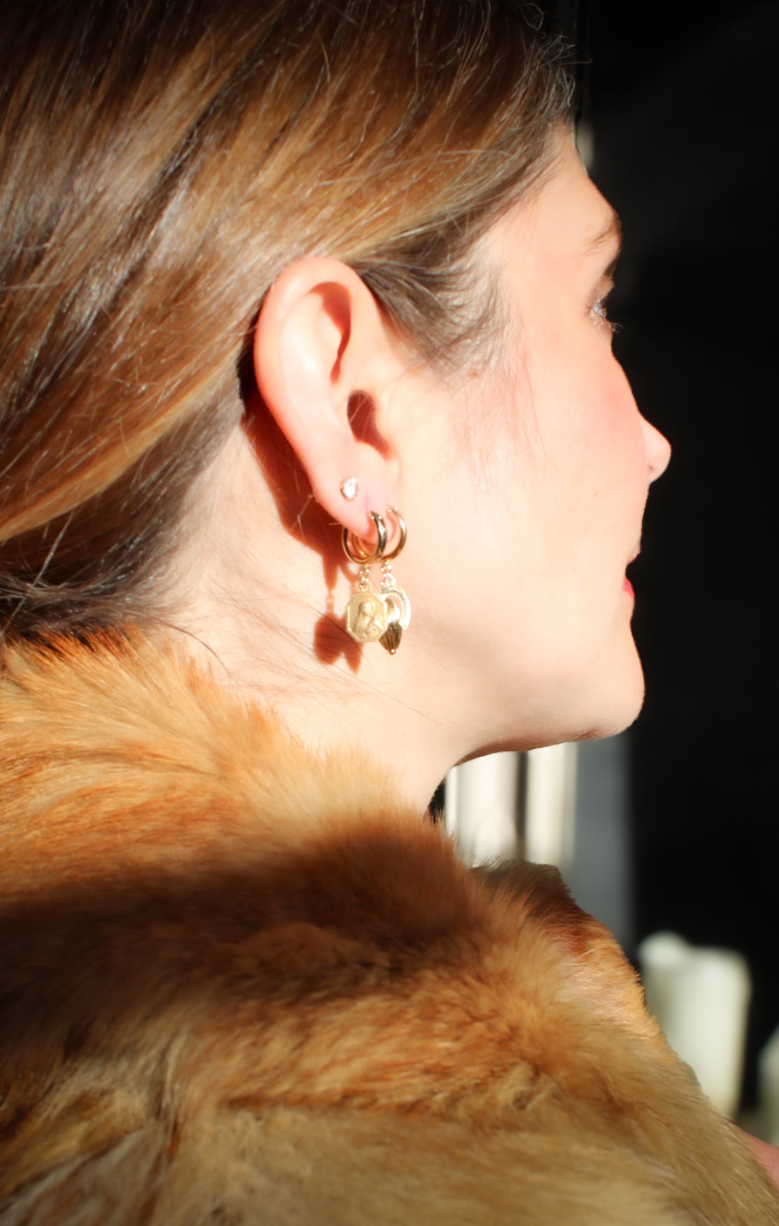 Mini créoles, perles et médailles saintes