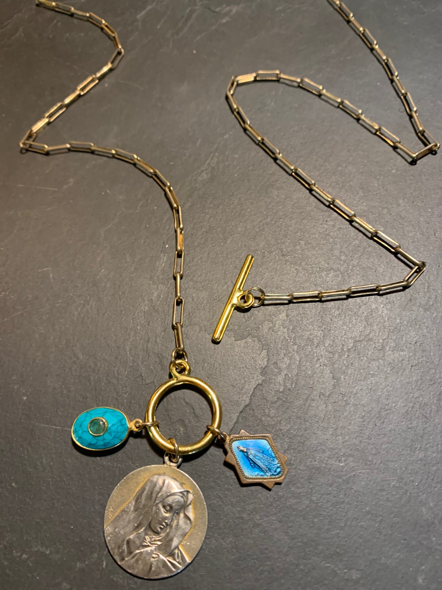 Sautoir Vierge au Voile, turquoise et Vierge émaillée - blissparis
