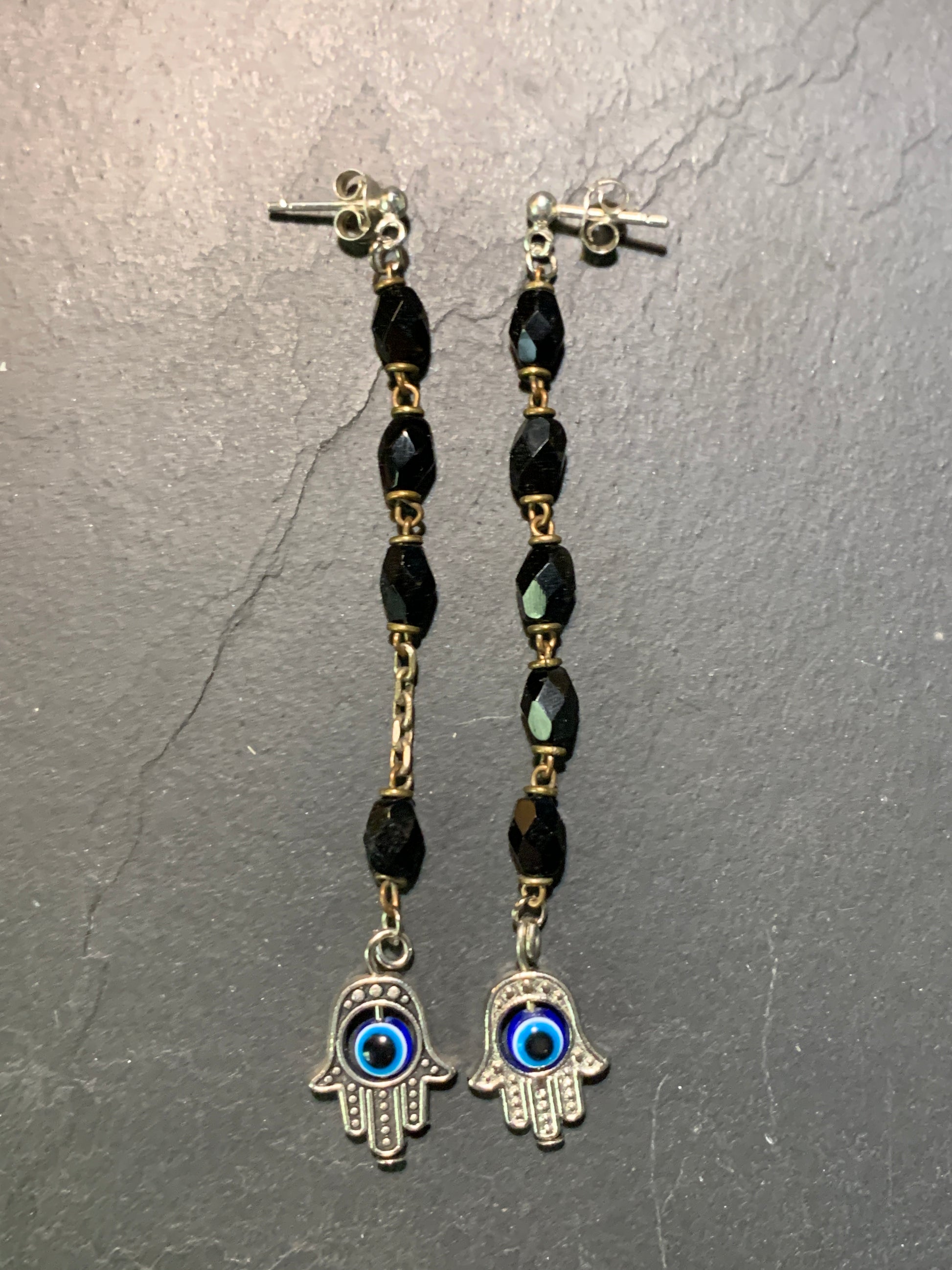 Pendants en chapelet ancien et Khamsa - blissparis
